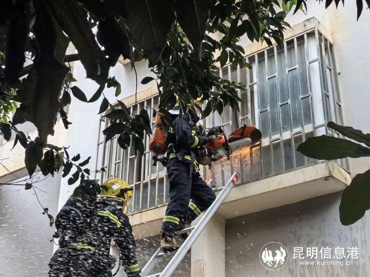 盘龙区消防救援大队开展 38 场消防安全院坝课堂，全面提升群众消防安全意识  第3张