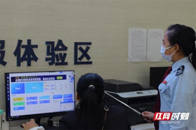 澧县办税服务大厅三管齐下，让小规模纳税人办税不再难  第1张