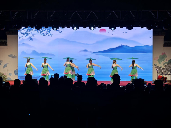 这场文化交流盛宴，竟让两地百姓欢聚一堂，共庆重阳  第2张