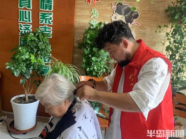 从甘肃到城阳，35 岁美发师罗杰的七年光阴与爱心之旅  第2张