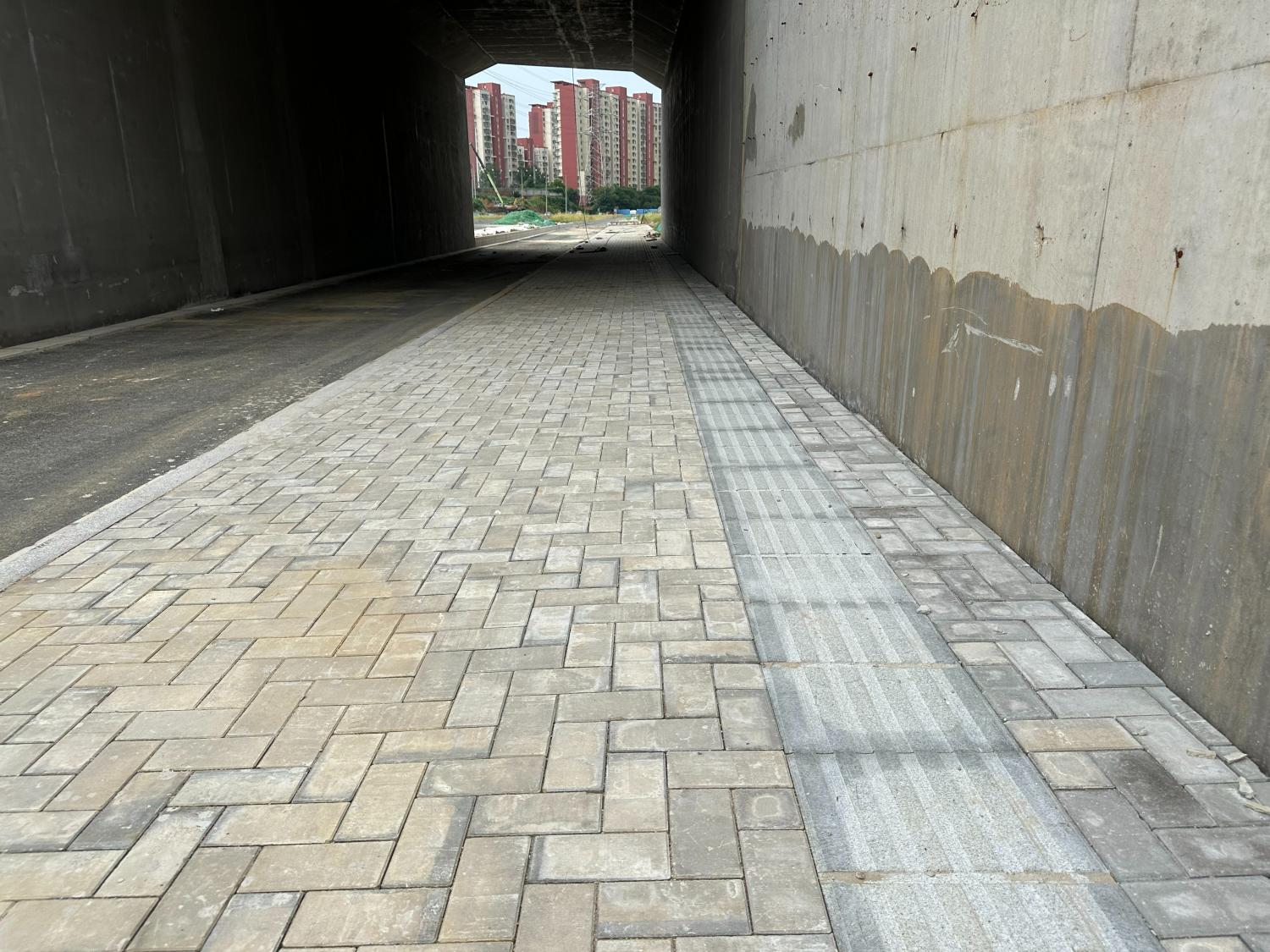 燕子矶新城吉祥街建设进入收尾阶段，预计明年初全部建成  第2张