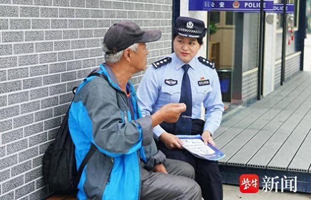 浦口火车站街区正式开街，首日吸引 2 万余名游客打卡，你去了吗？  第1张