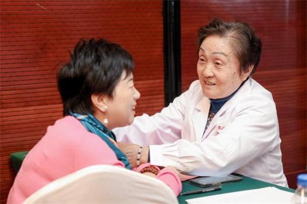 非遗传承人的义诊活动来啦！现场人头攒动，你还在等什么？  第8张