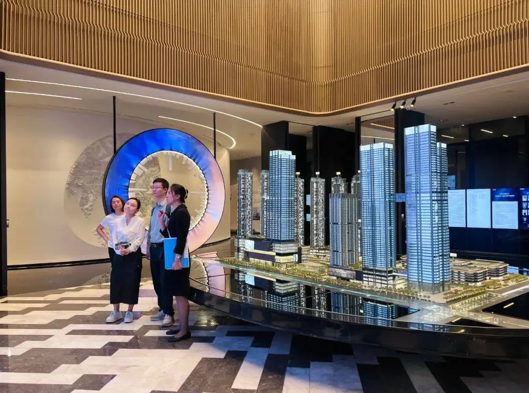 深圳楼市 10 月量价齐升，银十变钻十，一二手住宅成交创新高