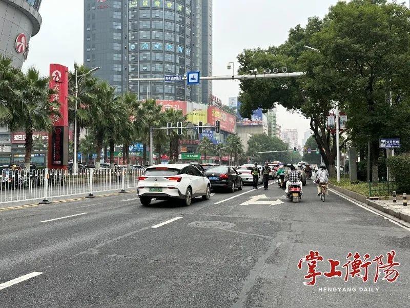路口交通组织优化调整，通行效率大幅提升！你感受到了吗？  第2张