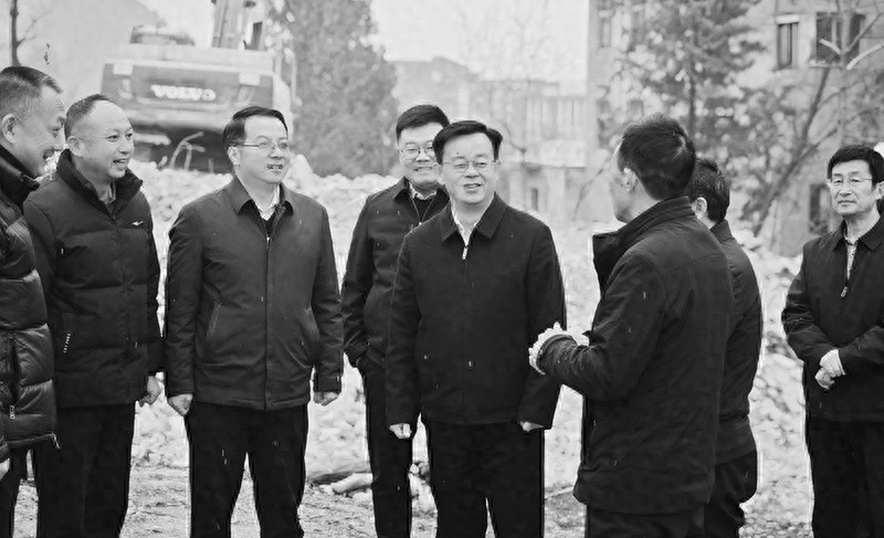 商洛高铁康养新城项目加速推进，书记陈泽勇现场督导，民生与发展双赢的未来已来