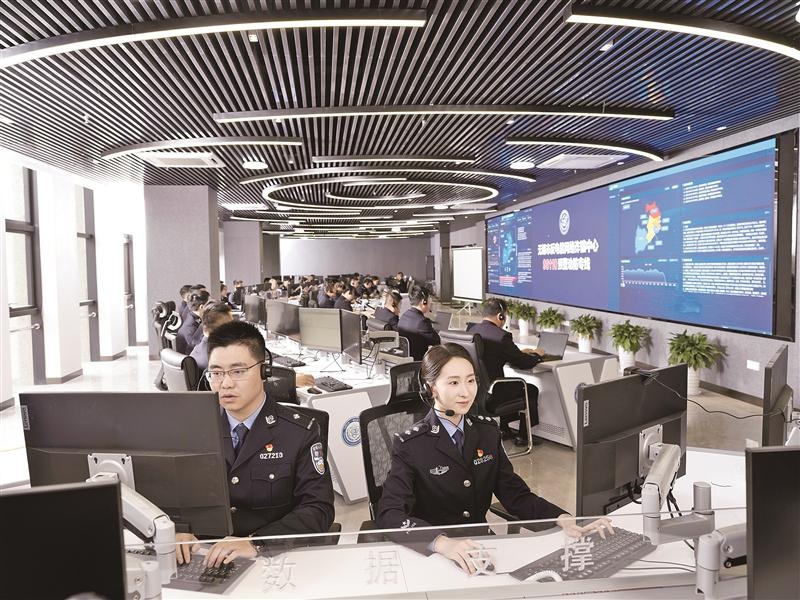 无锡公安蓝剑行动：24小时守护你的钱袋子，电诈嫌疑人无处遁形  第3张