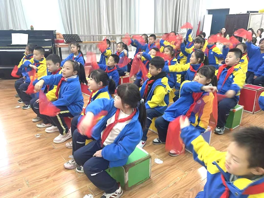 揭秘：一堂音乐课如何让孩子们感受到母爱的伟大与无私？  第2张