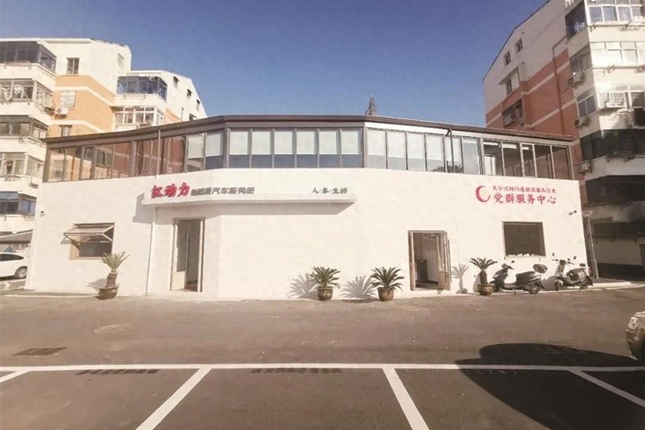 常州火车站旁的这个停车场，充电仅需0.28元/度，司机们都在抢着用