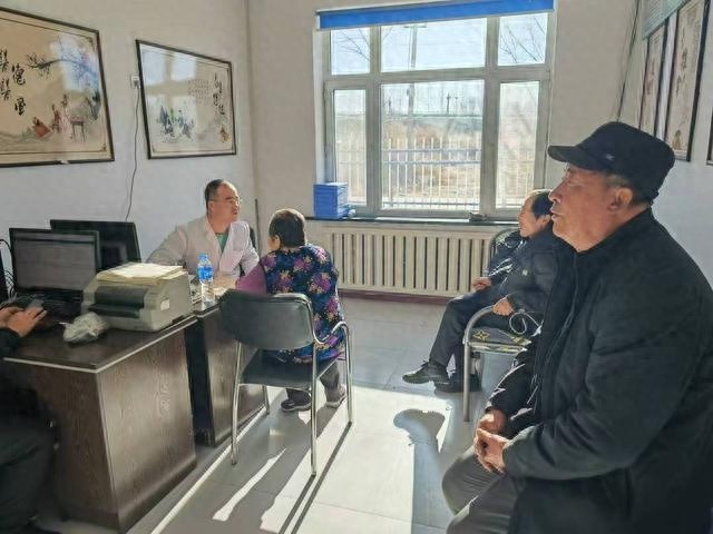松原市公立医院巡诊活动：优质医疗服务直达家门口，健康福祉触手可及  第1张