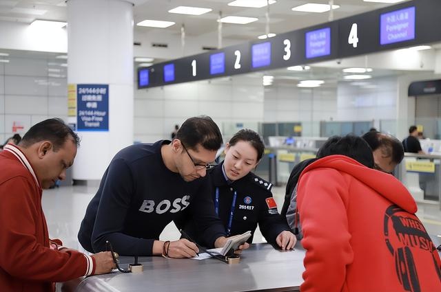 郑州航空口岸过境免签政策大升级，外籍旅客暴增256%  第2张