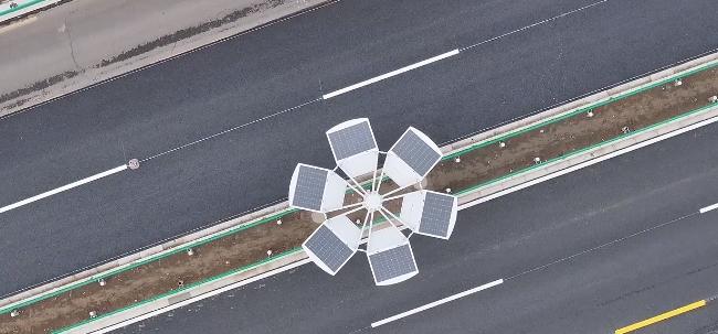 崇明陈海公路光伏路灯即将亮灯，上海首条光伏路灯大道惊艳亮相  第2张