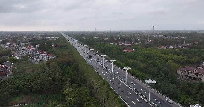 崇明陈海公路光伏路灯即将亮灯，上海首条光伏路灯大道惊艳亮相  第4张