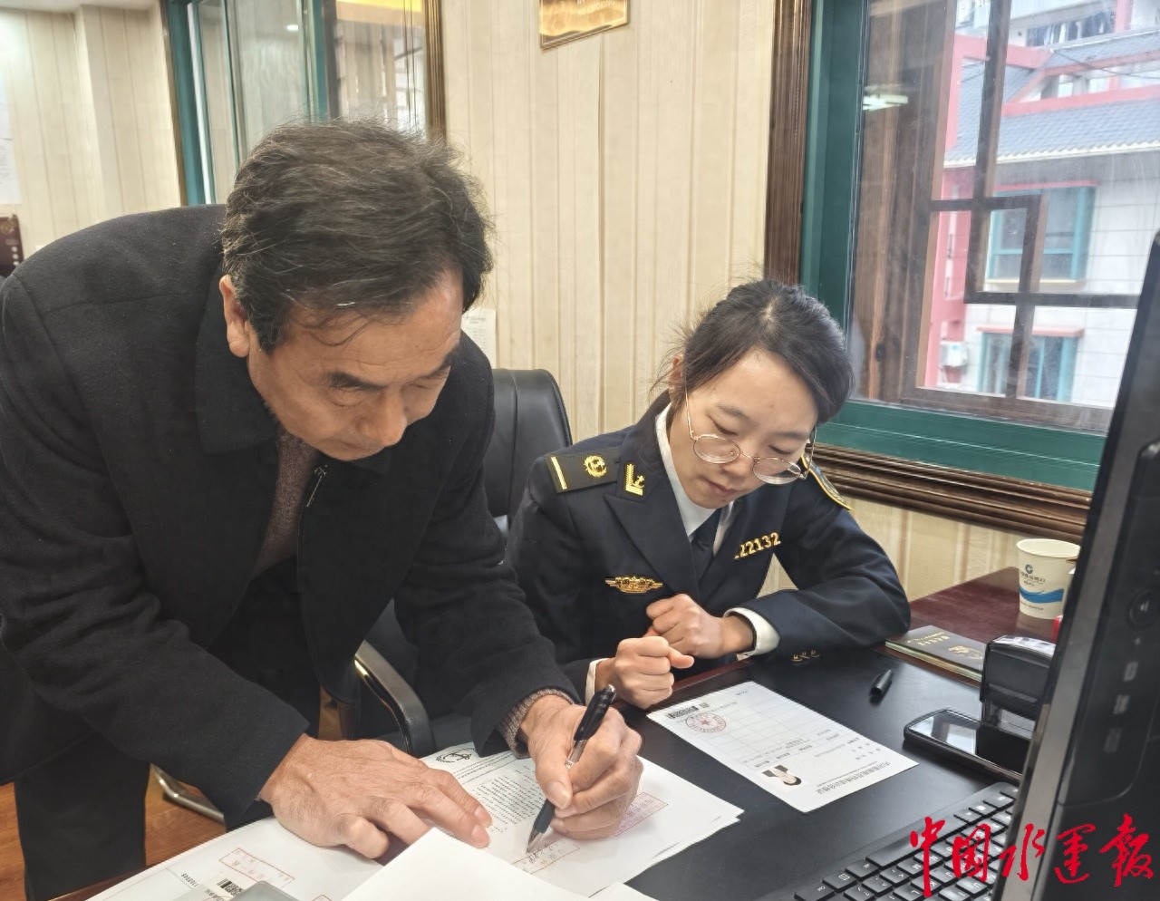 海事服务暖心到家，船员换证不再难，湖北文旅公司大赞高效便捷  第1张