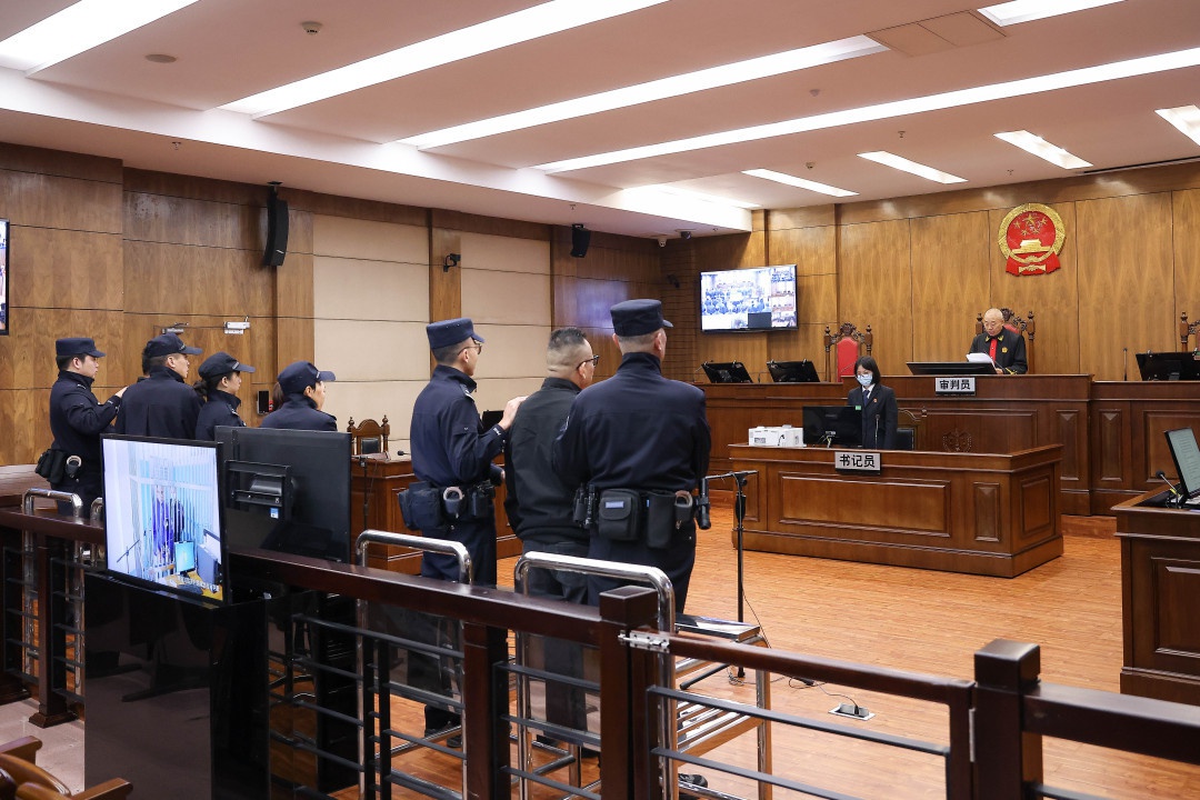 佛山医疗公司老板竟将查封财产变卖至国外，法院首次公开宣判拒执犯罪案件  第2张