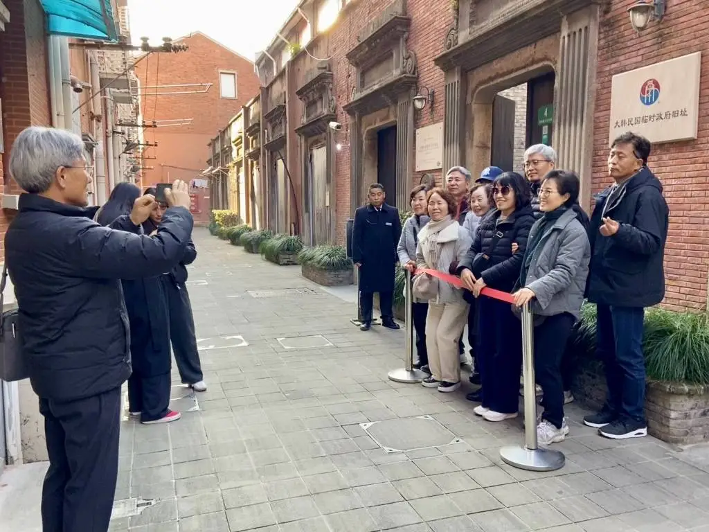上海成韩国游客新宠，免签政策引爆旅游热潮，你还在等什么？  第1张