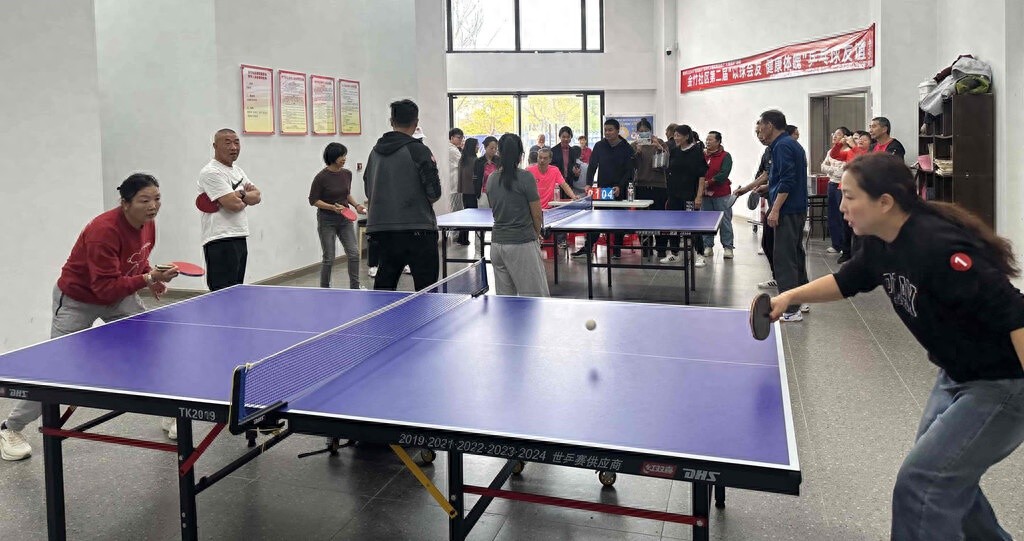 直击金竹社区乒乓球赛：40余名选手激烈角逐，谁将问鼎冠军宝座？  第1张