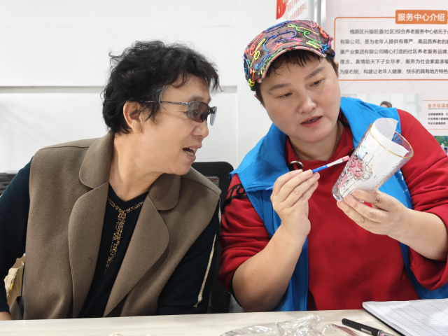 彩绘玻璃杯活动，让你感受加杯幸福的独特魅力  第3张