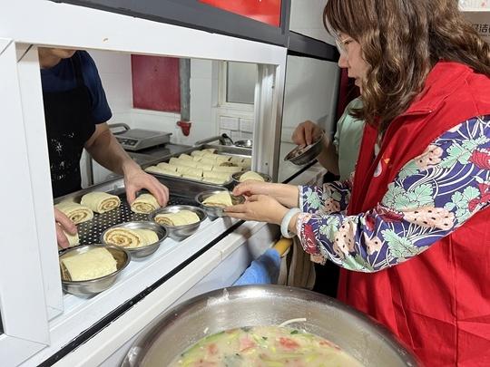 小饭碗装起大民生！广电社区老年食堂一直在线，你还不知道？  第2张