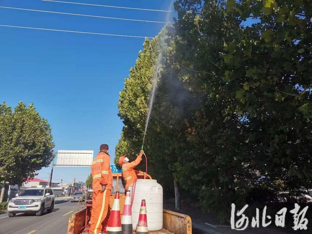秋风送爽，河北秦皇岛抚宁区公路养护正当时  第2张