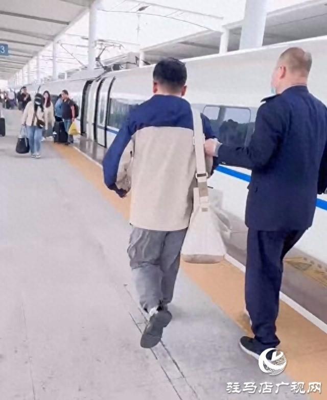 驻马店西站客运员张中起，用细心和责任守护醉酒旅客的安全  第1张