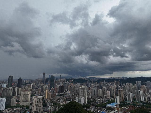贵阳气温大跳水！今晨最低温仅 6.1℃，你感受到了吗？  第1张