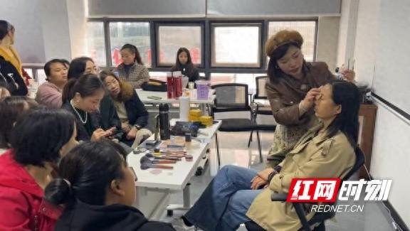 11 天免费美容师技能培训，你还在等什么？  第1张