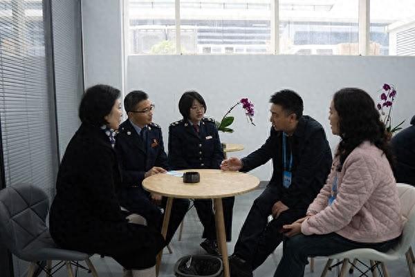 汉中略阳举行绿色食药产业专题推介活动，共创产业新动能，共商合作谋发展  第1张