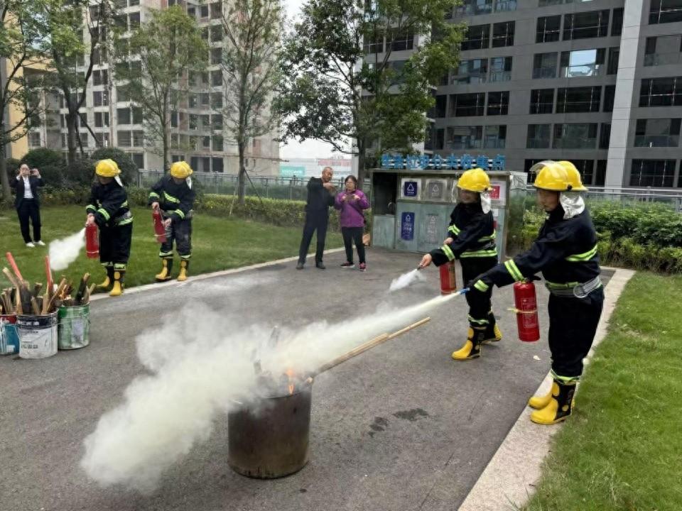 秋冬防火正当时！简阳石桥街道这样筑牢安全屏障  第1张