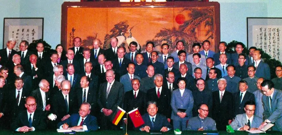40 年传奇！上汽大众如何从无到有，书写中国汽车工业新篇章？