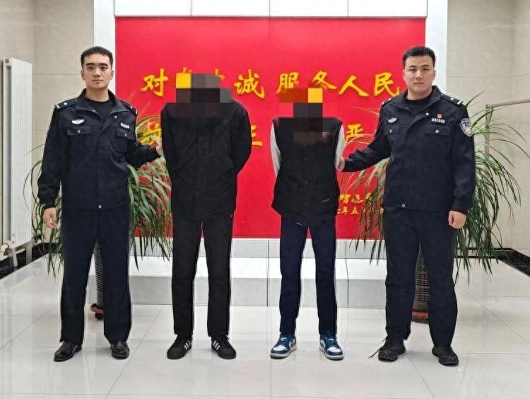 半夜鬼祟男子全副武装，竟是为了盗窃储藏室酒水  第1张