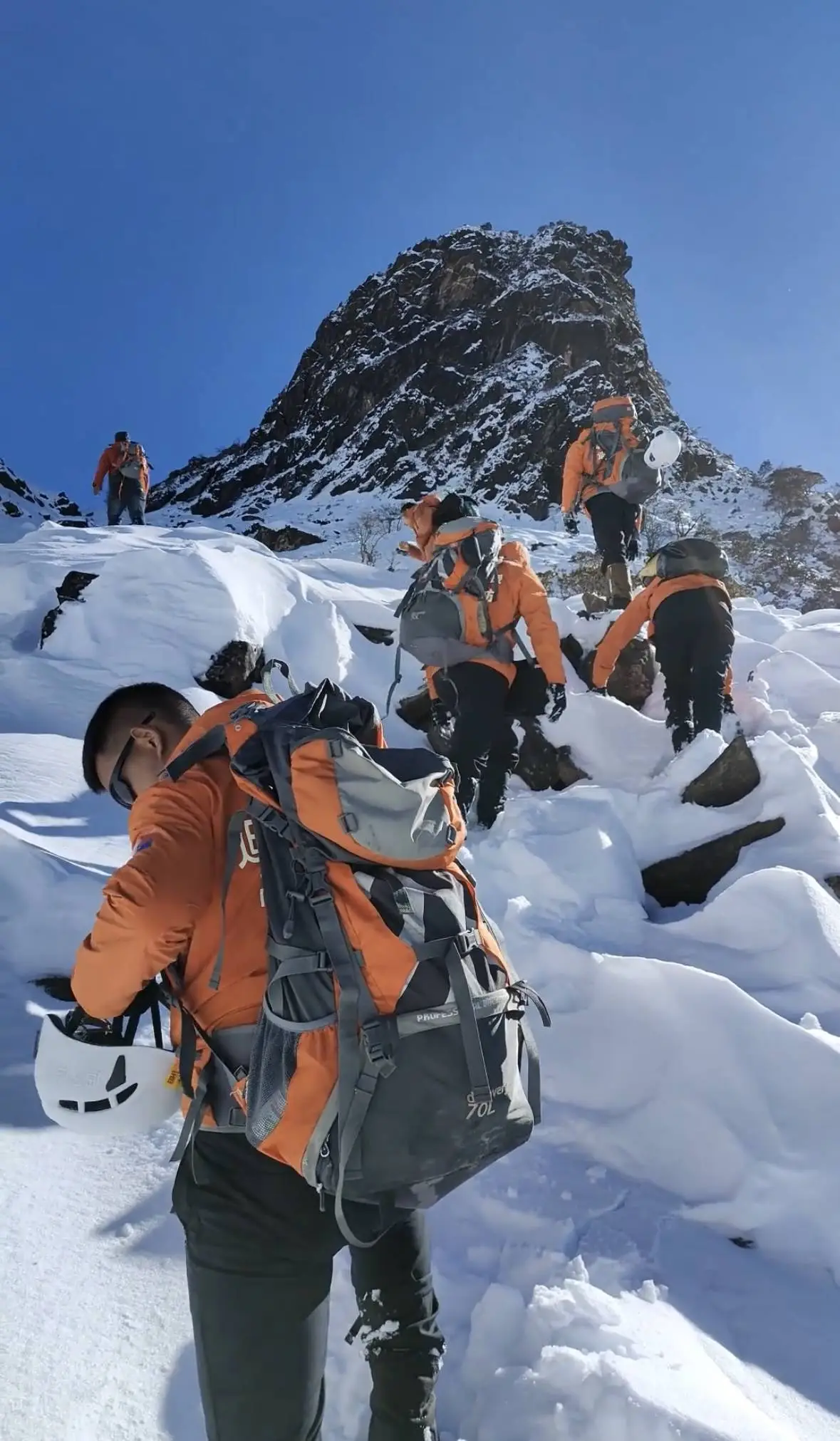 39 岁男子擅自徒步哈巴雪山失联 10 日，曾不顾劝导翻越玉龙雪山景区围栏  第2张