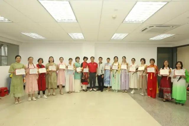 2 个月公益培训,80 余名艺术爱好者华丽蜕变 第5张 2 个月公益培训,80 余名艺术爱好者华丽蜕变 第5张