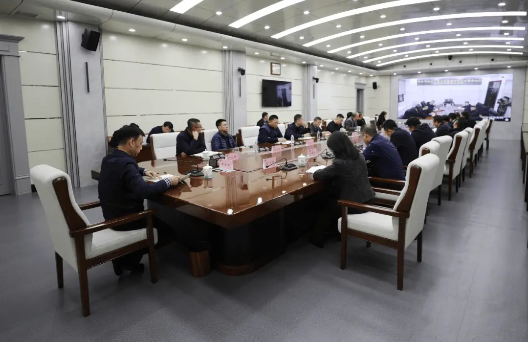 突发！东北虎闯入村屯伤人，林草局紧急开会应对  第3张