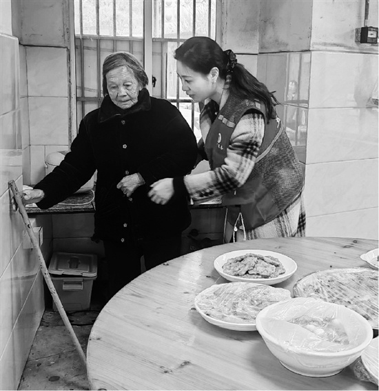 6年如一日！台州玉环这群人每月为老人做免费午餐，温暖了无数人的心  第2张