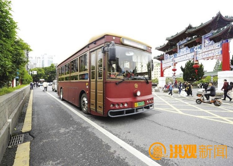 揭秘网红打卡铛铛车背后的故事：16位女司机如何成为南昌街头靓丽风景线？  第2张