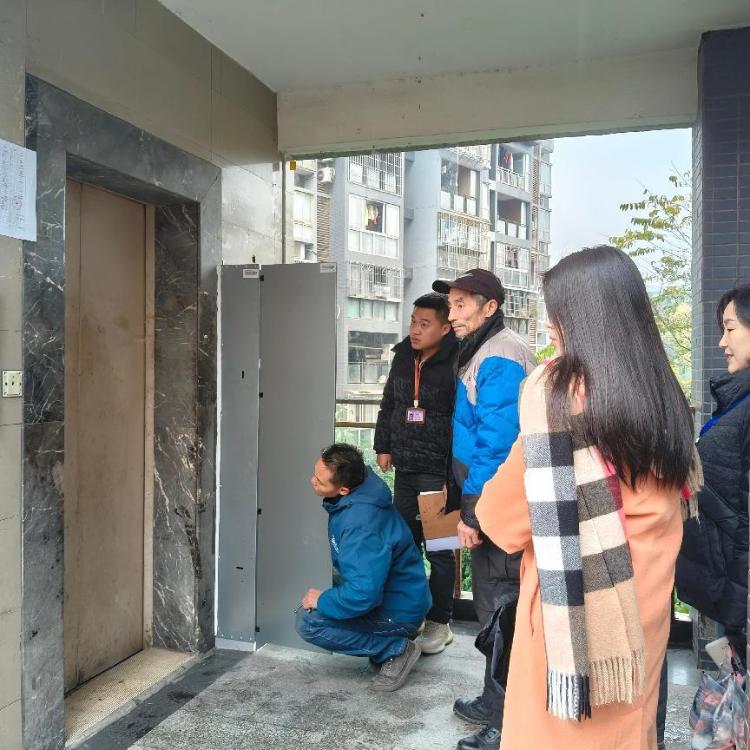 老旧电梯大换新，政府补贴高达15万，业主幸福感爆棚  第2张
