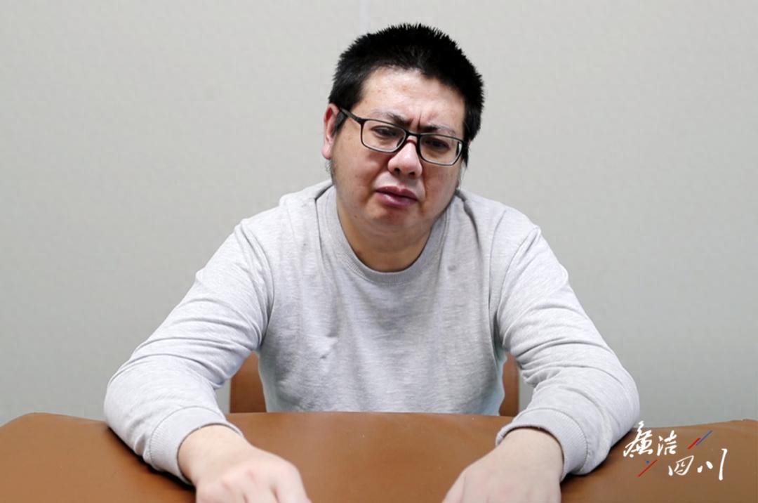 从牌桌到铁窗：一个小镇干部的堕落之路，警示我们什么？
