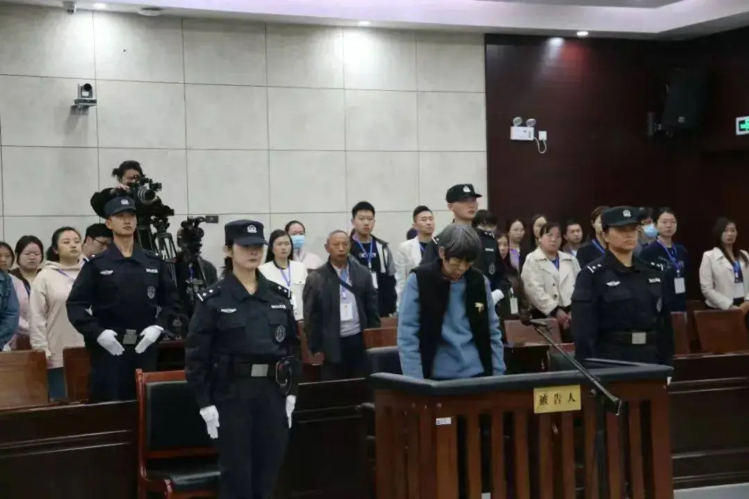 2024年，杨妞花的重生之年：从苦尽甘来到新生活的开始  第2张