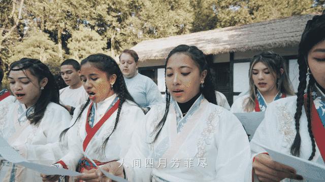 歪果仁穿汉服登庐山，背古诗感受中华文化魅力，你敢信？  第8张