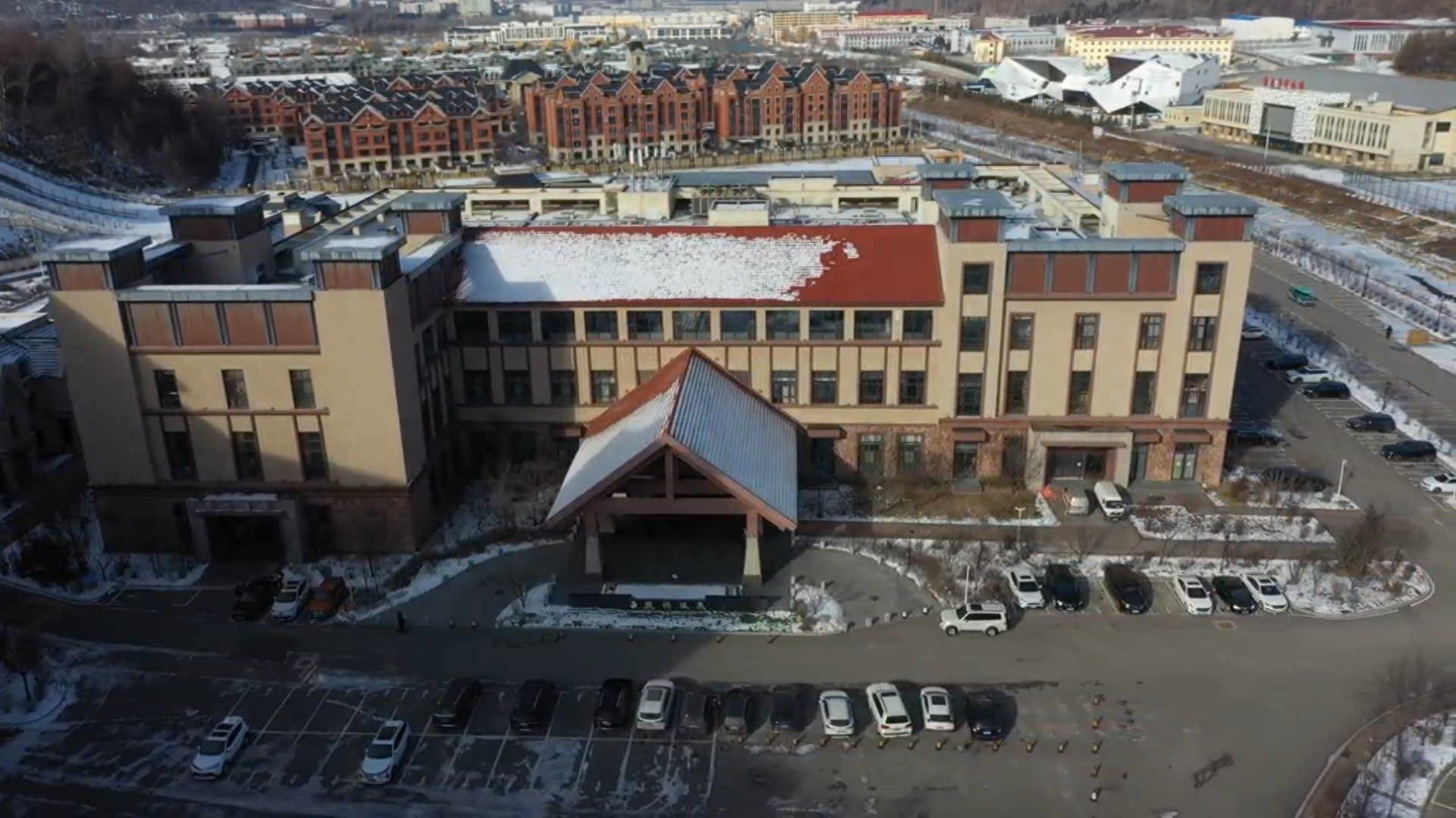 滑雪后泡温泉，冬日里的极致享受！通化鹿鸣温泉酒店，温暖你的整个冬天  第1张