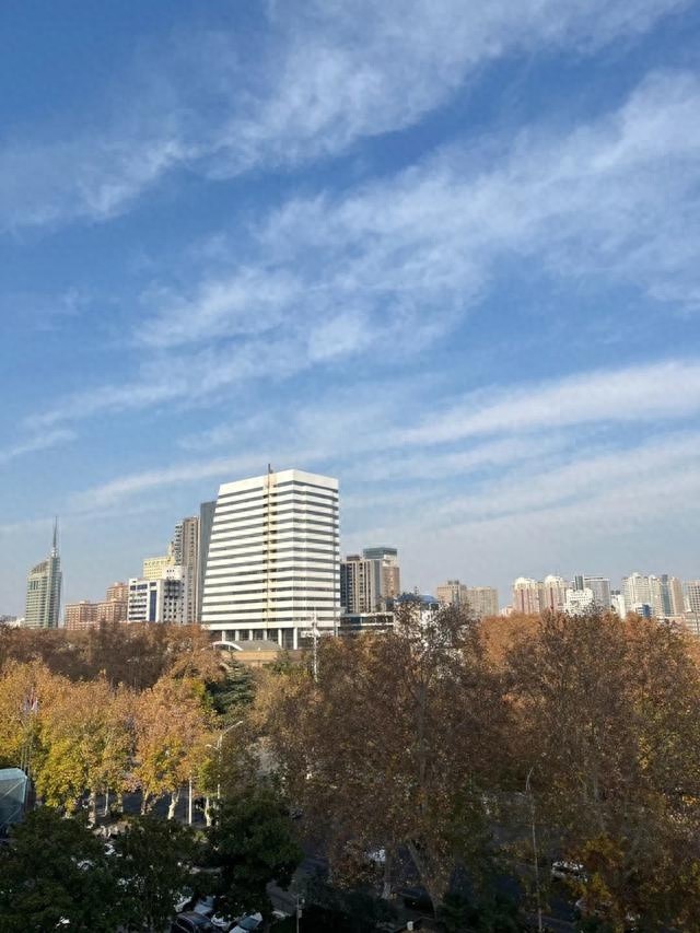 河南天气大变脸！明天雨夹雪来袭，气温骤降6℃，局地-10℃  第1张