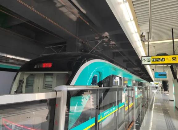 揭秘重庆轨道交通：各线路列车速度大比拼，哪条线路最快？  第11张