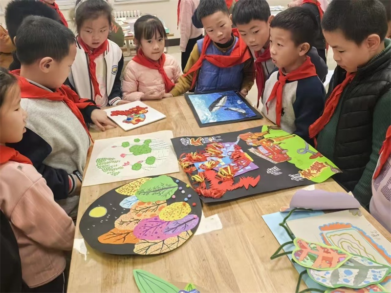 烟台小学生艺术节惊艳落幕：孩子们用画笔描绘梦想，色彩讲述故事  第4张