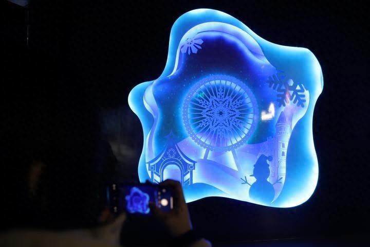 哈尔滨冰雪大世界新地标：AI数字艺术馆，冰雪与科技的完美融合