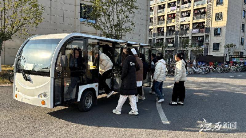 南昌交通学院小巴士：寒冬中的温暖守护，师生出行的贴心保障