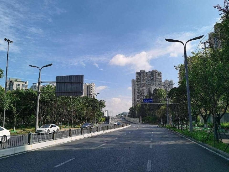 成都成龙路改造完工，4公里焕然一新，交通更顺畅  第1张