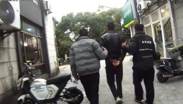揭秘：上海消费券为何‘手慢无’？背后竟藏着数百人黄牛大军  第5张