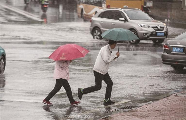 10 月 18～19 日大连遭遇寒潮大风天气，气温骤降 12℃～14℃  第1张