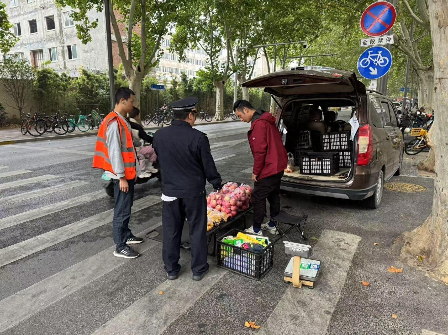 郑州金水区经八路街道全力整治市容环境，打造整洁舒适家园  第1张